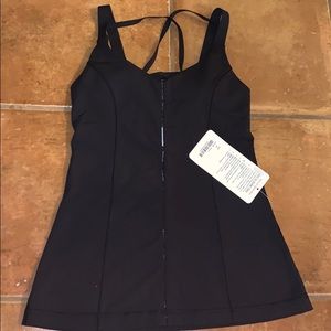 NWT Lululemon Size 4 Hot to Street Tank Black